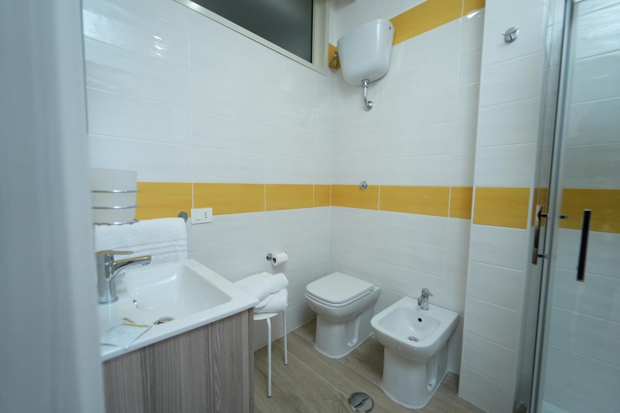 Panorama Vesuvius Affittacamere Guesthouse With Lift Near To Subway In Napoli Center Zewnętrze zdjęcie