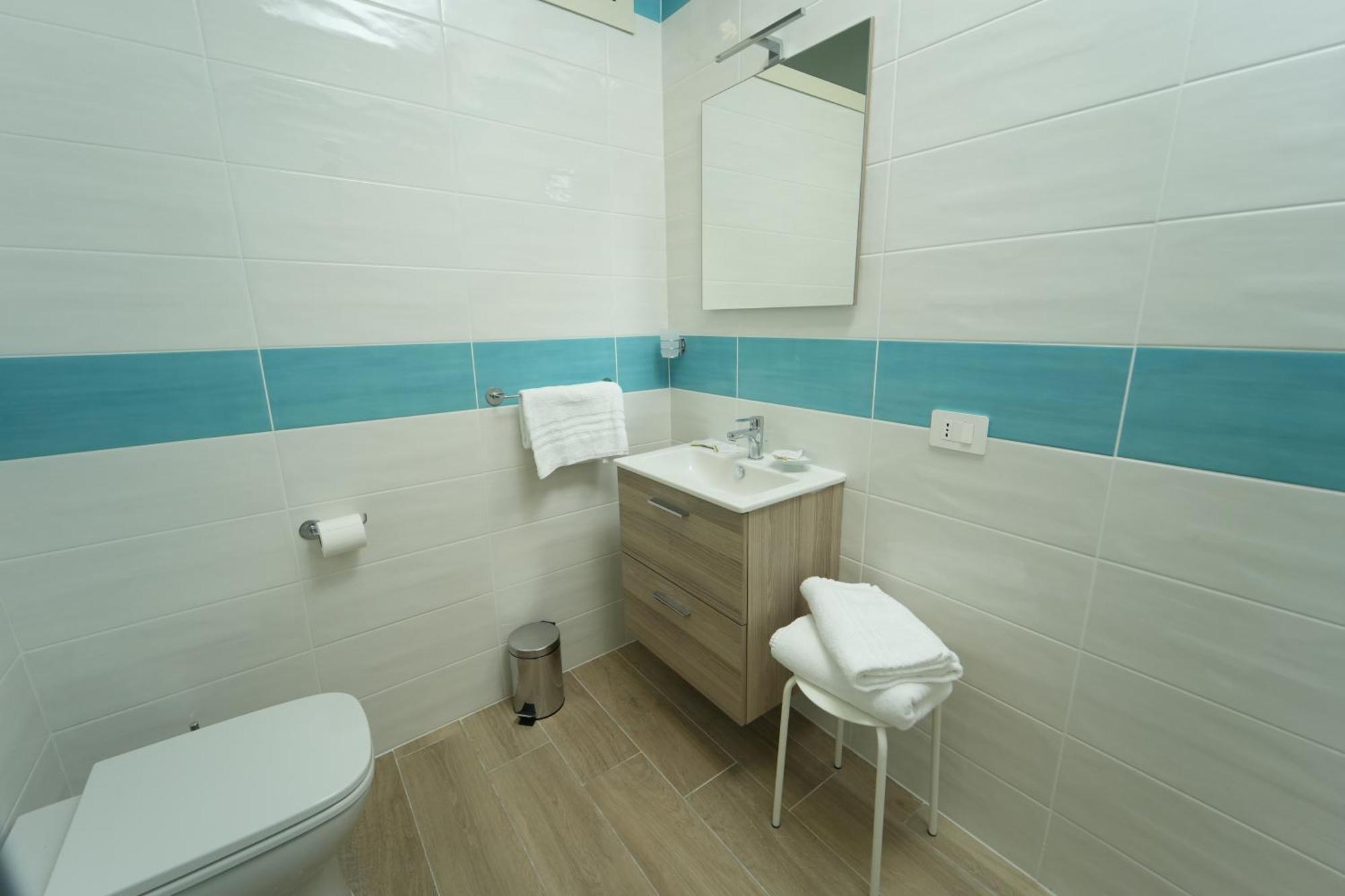 Panorama Vesuvius Affittacamere Guesthouse With Lift Near To Subway In Napoli Center Zewnętrze zdjęcie