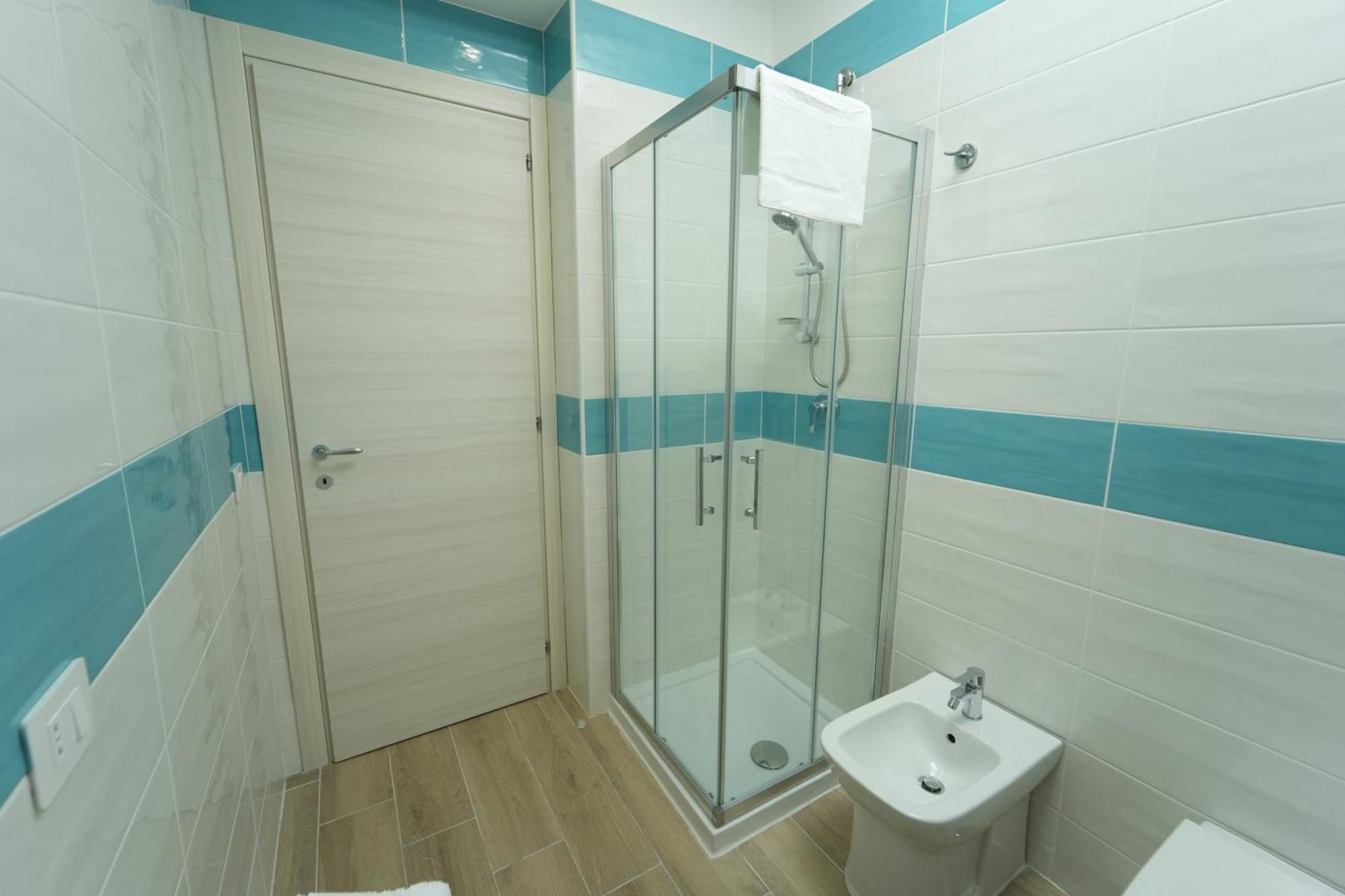 Panorama Vesuvius Affittacamere Guesthouse With Lift Near To Subway In Napoli Center Zewnętrze zdjęcie